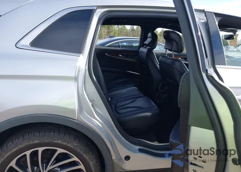 2019 Lincoln Nautilus Reserve z USA, uszkodzony, nr VIN 2LMPJ8L95KBL33543